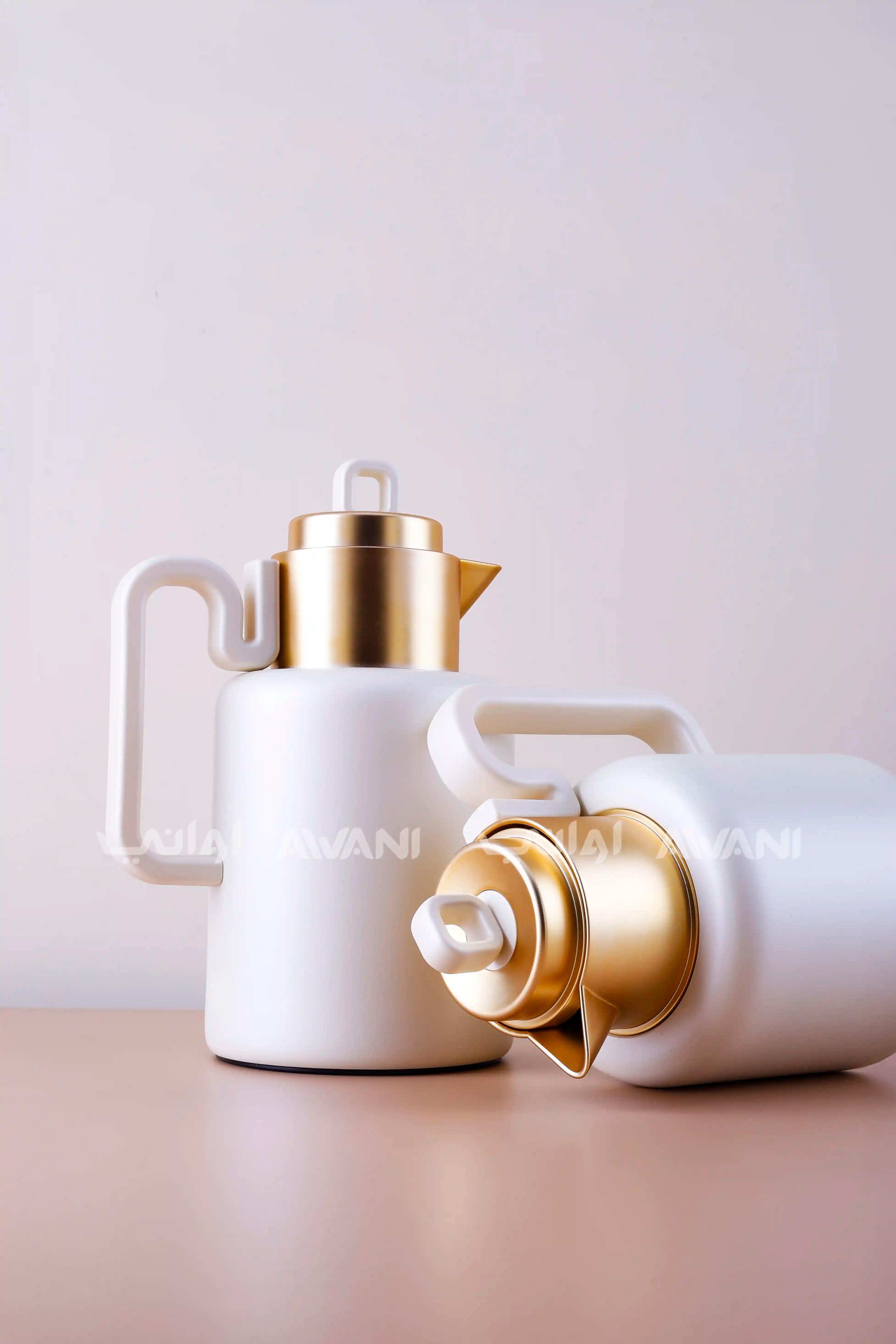 Luxury Modern | Matte White Handle Flask Matte Silver