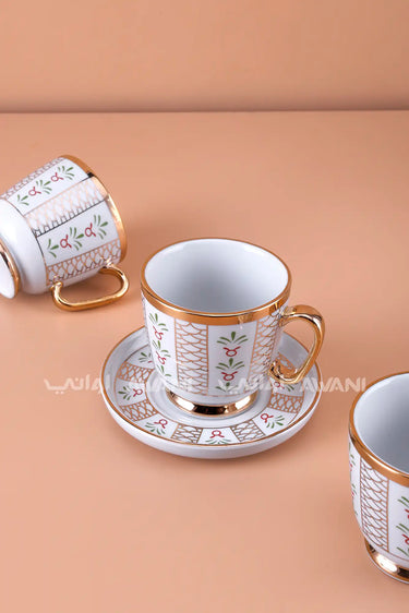 طقم فناجين قهوة وصحون من البورسلين مكون من 6 قطع – بحواف ذهبية