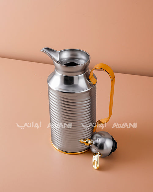 Premium Metal Arabic Coffee Dallah – Classic Design, 0.8 L – Matte Silver with Gold Handle