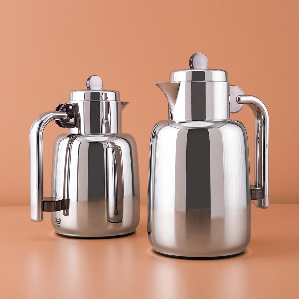 Elegant Vacuum Flask Set – 0.7L & 1L, Silver & Black – Perfect for Tea & Coffee Service | Home and Ideal Gift for Any Occasion