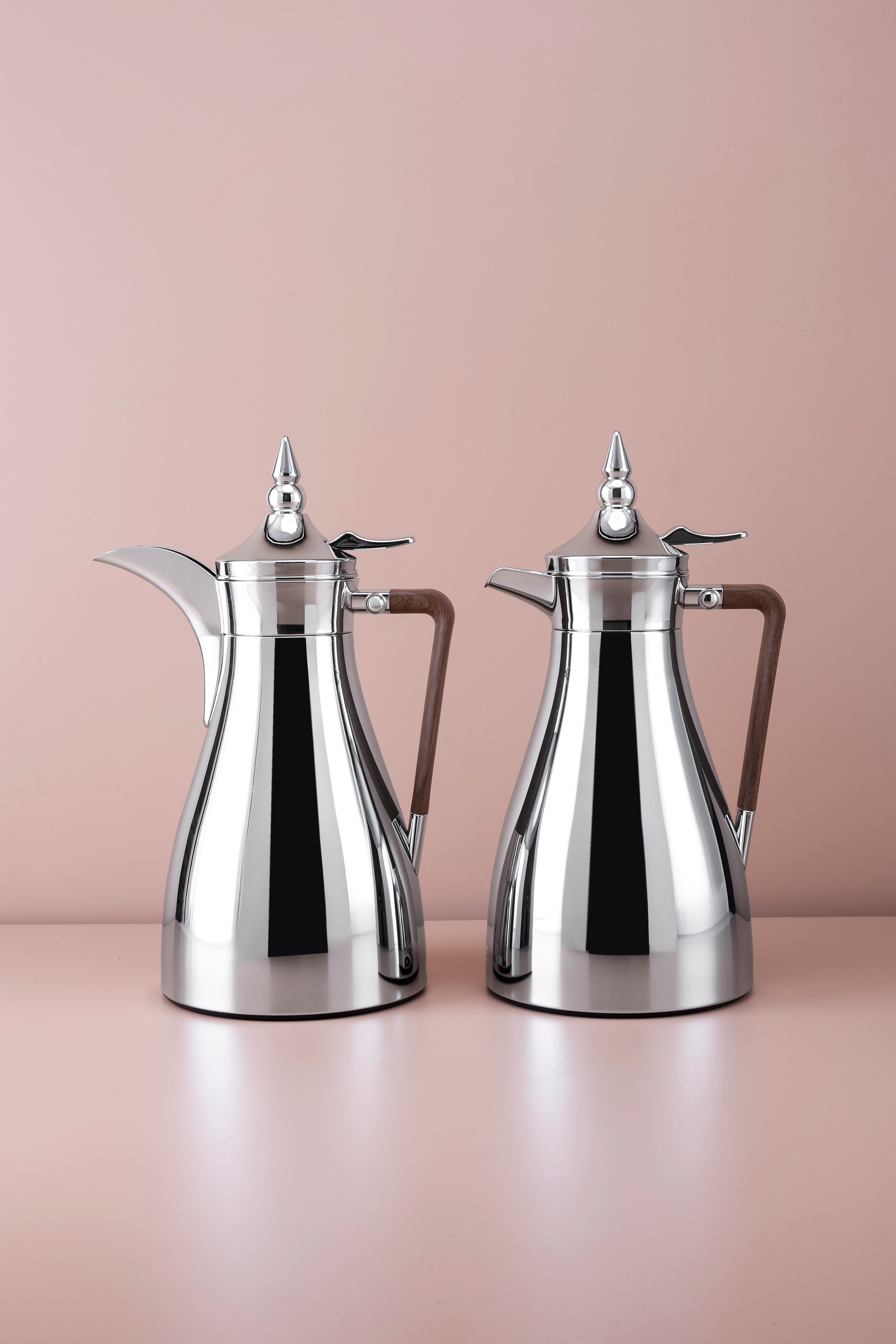 2 Pcs Flask Set Silver + Wooden Handle - 1 L + 1 L