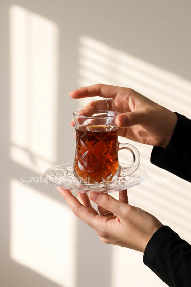 طقم شاي كريستال مقطع 12 قطعة – تصميم ماسي زجاجي شفاف (6 أكواب و 6 صحون)