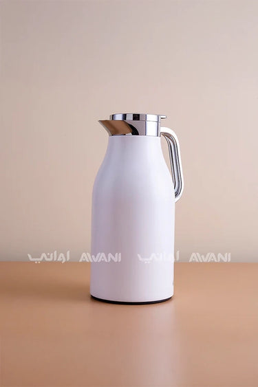 White thermos with silver lid - 1.5 L