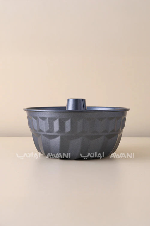22 cm Non-Stick Bundt Cake Pan – Classic Tube Design
