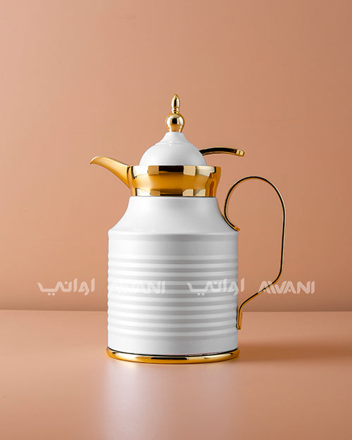 Premium Metal Arabic Coffee Dallah – Classic Design, 0.4 L – Matte White with Gold Handle
