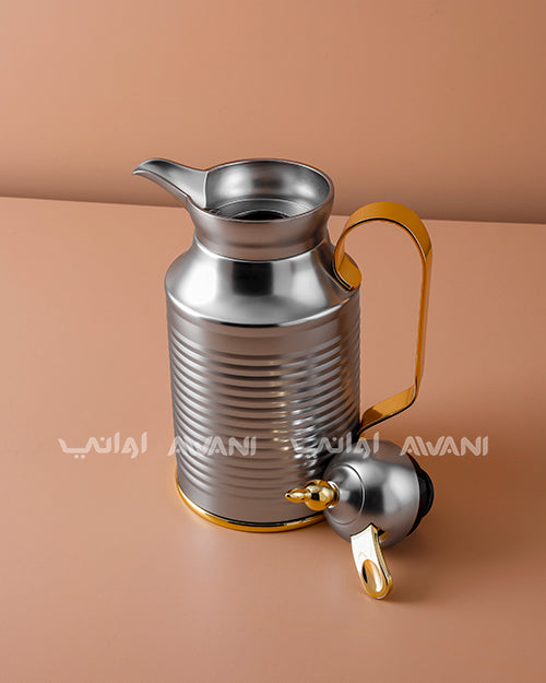 Premium Metal Arabic Coffee Dallah – Classic Design, 0.6 L – Matte Silver with Gold Handle
