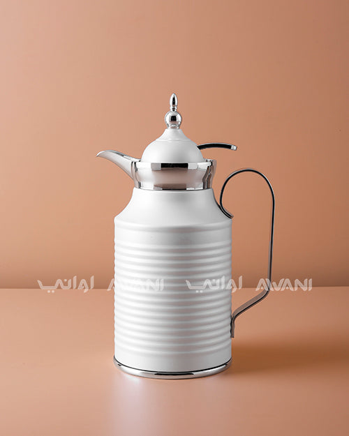 Premium Metal Arabic Coffee Dallah – Classic Design, 0.6 L – Matte White with Silver Handle