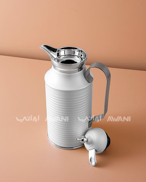 Premium Metal Arabic Coffee Dallah – Classic Design, 0.8 L – Matte White with Silver Handle