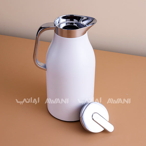 White thermos with silver lid - 1.5 L