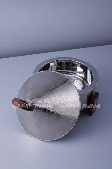 Cone Cover Hot Pot – Silver & Wood, 2500 ML